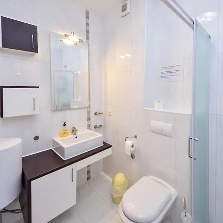 Jasmina-3 By Interhome Blace